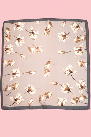 FLOWER PRINT SILKY FEELING BANDANA SCARF | 40SC664: GREY